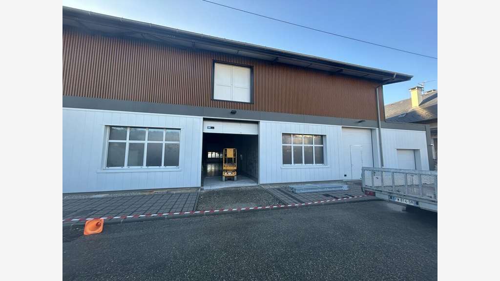 Local professionnel à louer ZA de Bissy à Chambéry