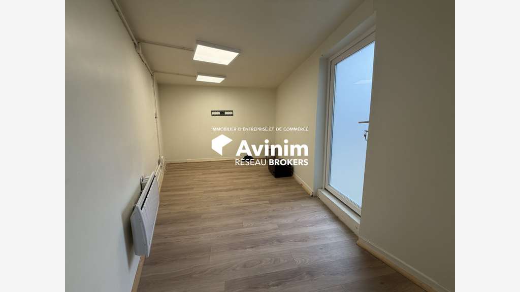 A louer local de stockage 320m² à Chambly
