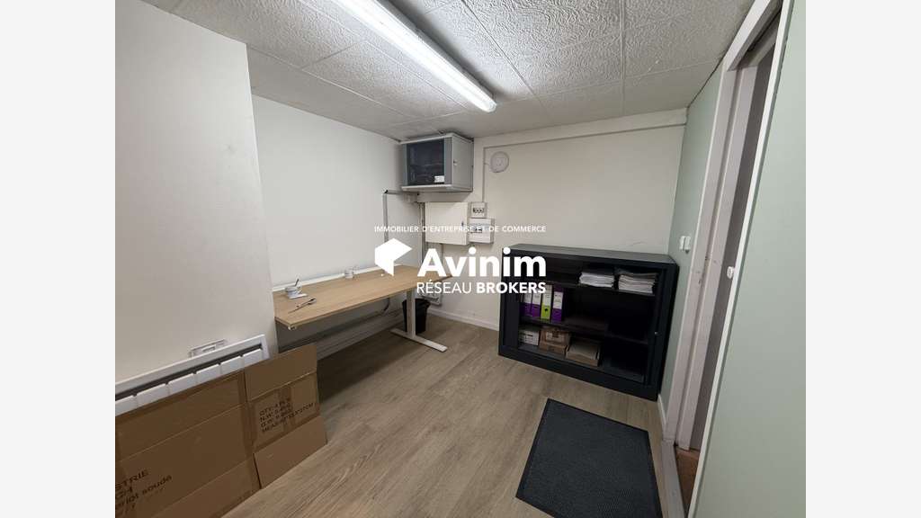 A louer local de stockage 320m² à Chambly