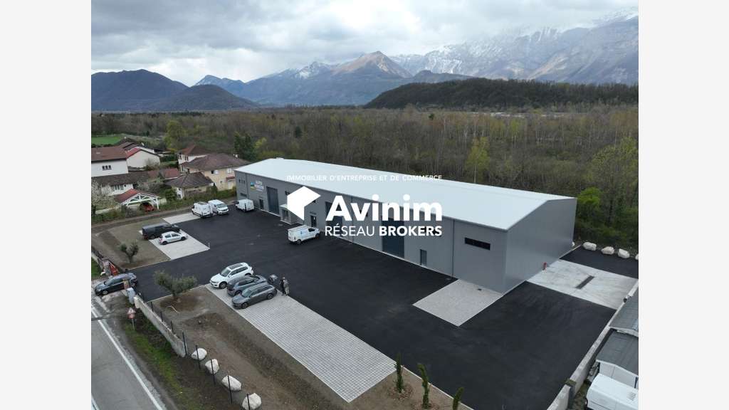 Local 300m² neuf et individuel à Champ-sur-Drac