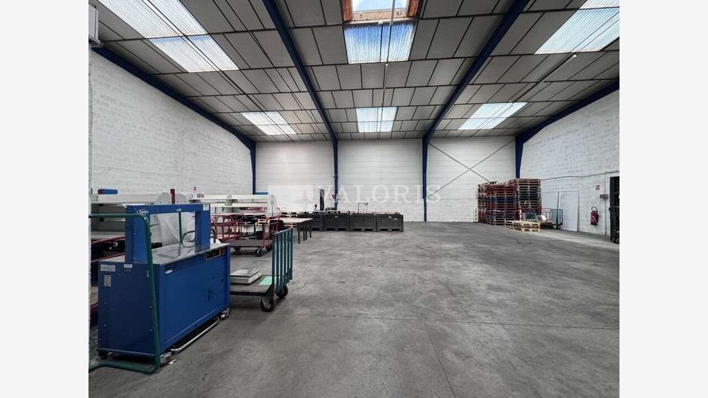 A louer cellule  501m² au coeur de la Techlid !