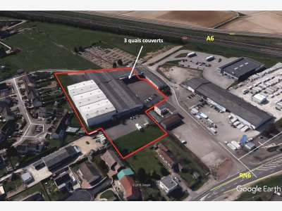 Entrepôt d'une surface de 6 000 m² à vendre ou à l