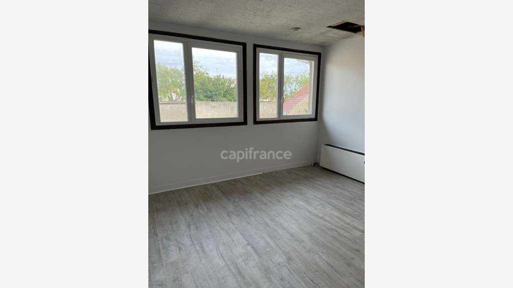 Locaux spacieux à louer à Champigny-sur-Marne
