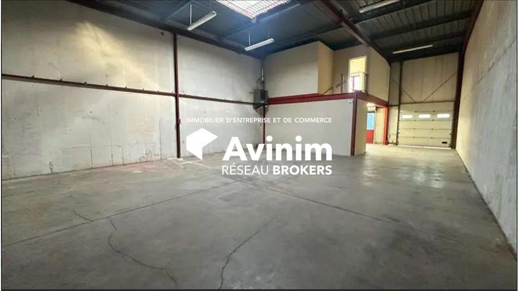A louer local d'activité 245m² à Champigny