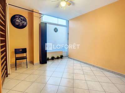 Loue local 54m² Champigny sur Marne rue de Verdun