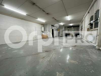A louer local d'activités 220m² à Champlan