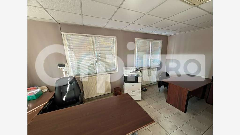 Local d'activité à louer sur 1500m² à Champlan 