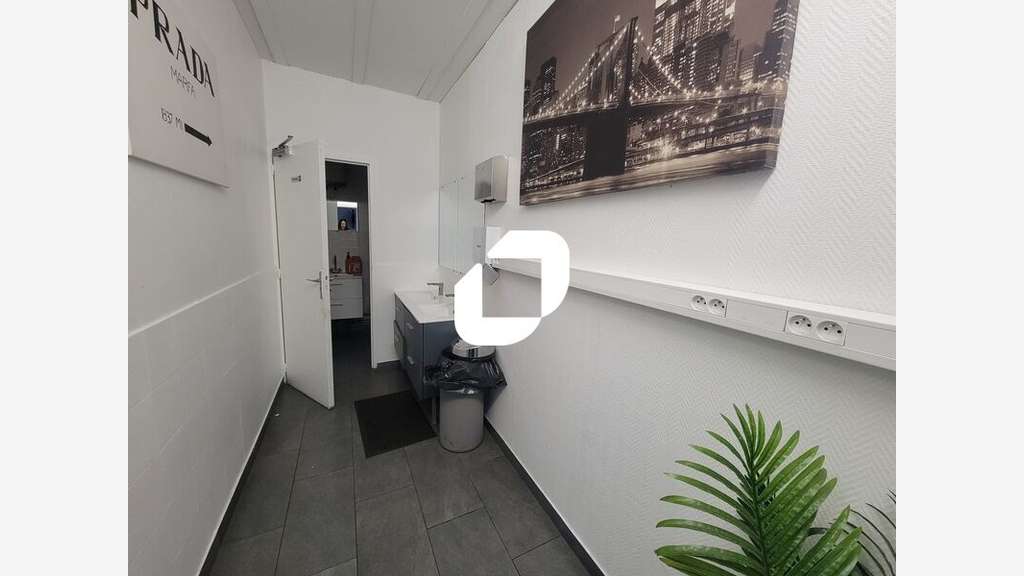 A louer Local d'activité 360m² Champlan