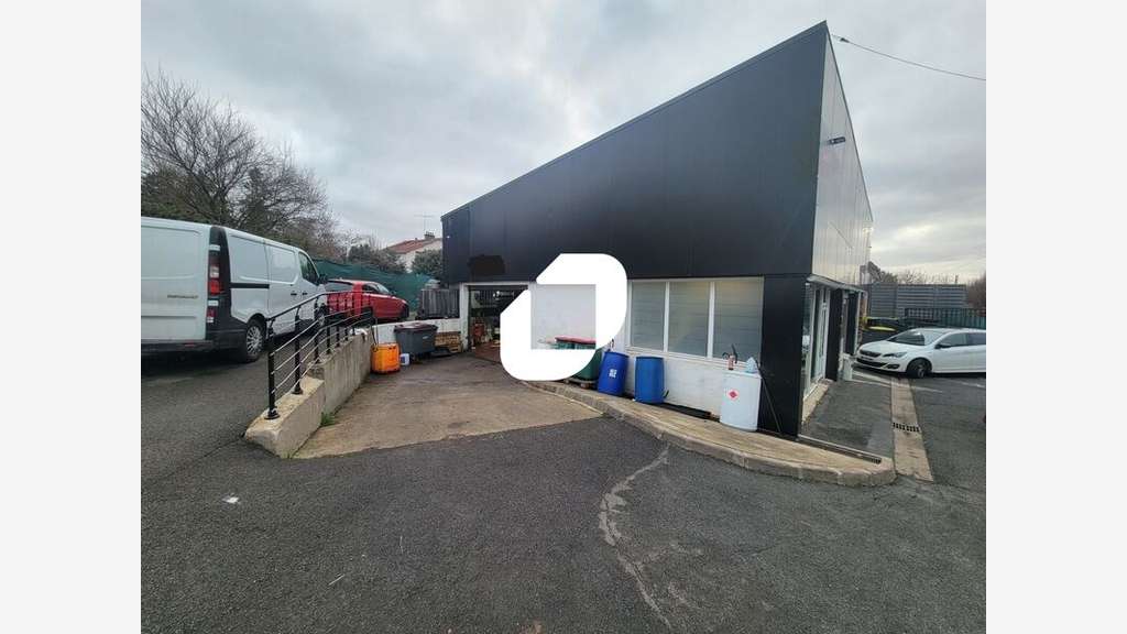 A louer Local d'activité 360m² Champlan