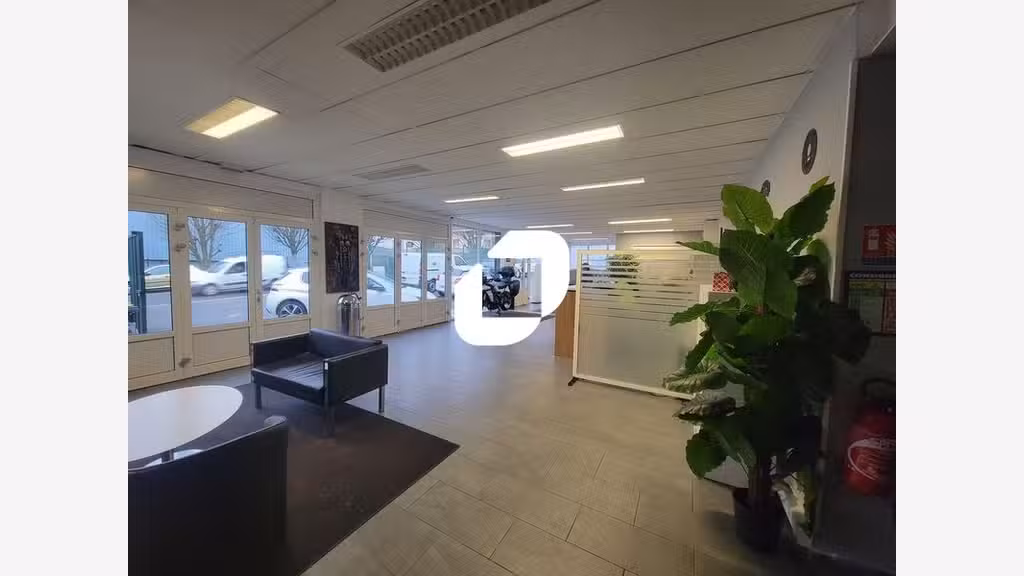 A louer Local d'activité 360m² Champlan