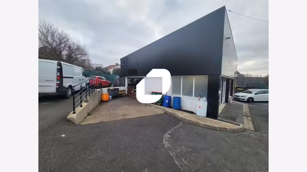 A louer Local d'activité 360m² Champlan