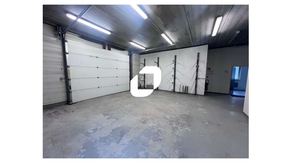A louer Local d'activité 361m² Champs sur marne