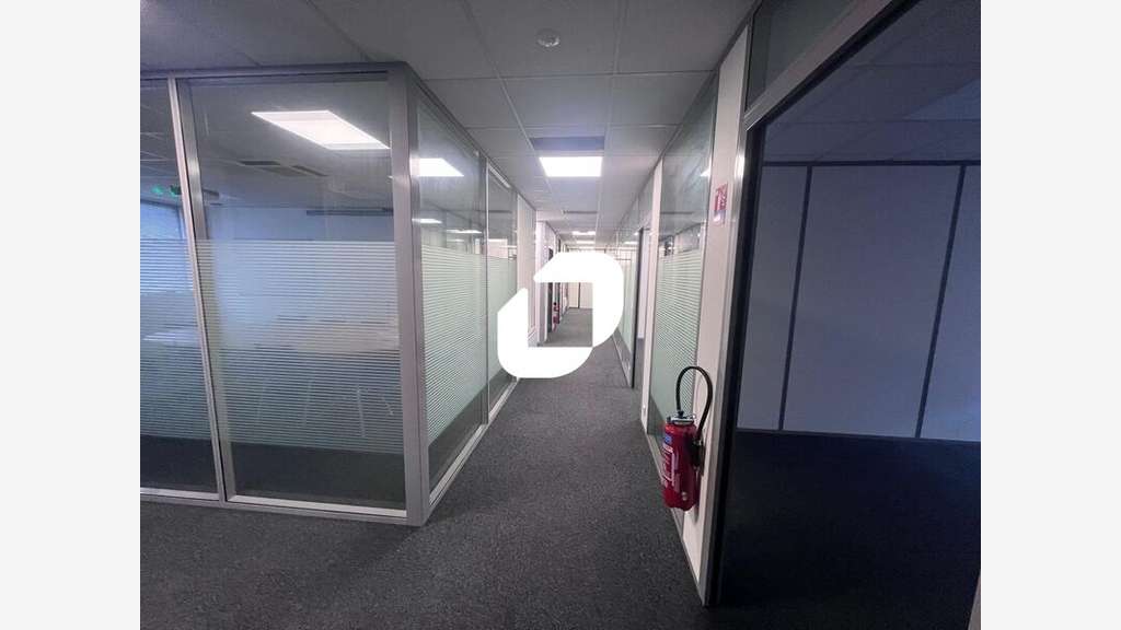 A louer Local d'activité 361m² Champs sur marne