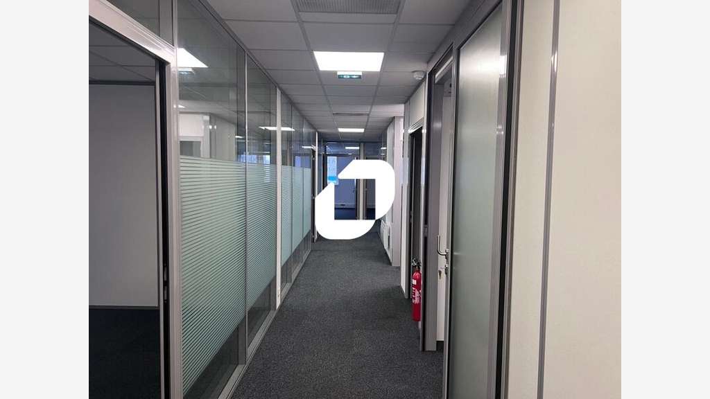 A louer Local d'activité 361m² Champs sur marne