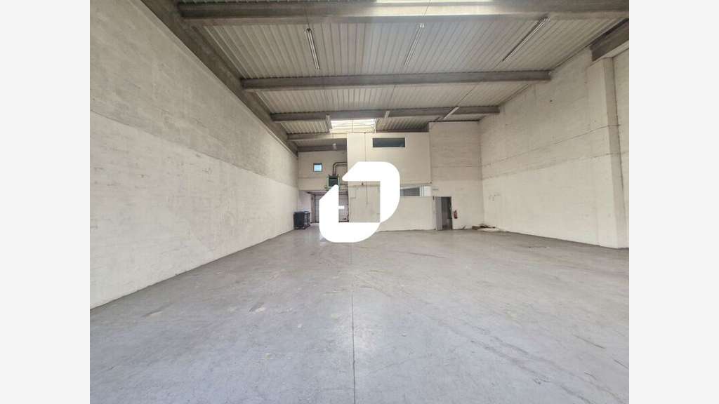 A louer Local d'activité 407m² Champs sur marne