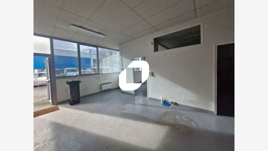 A louer Local d'activité 407m² Champs sur marne