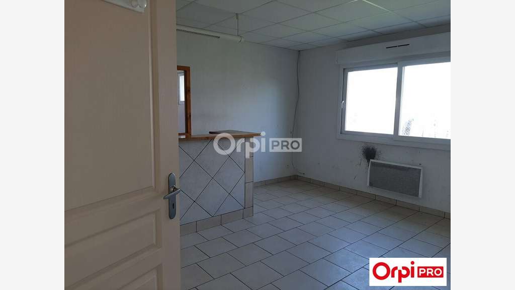 A louer local d'activité de 540m² à Chanos-Curson