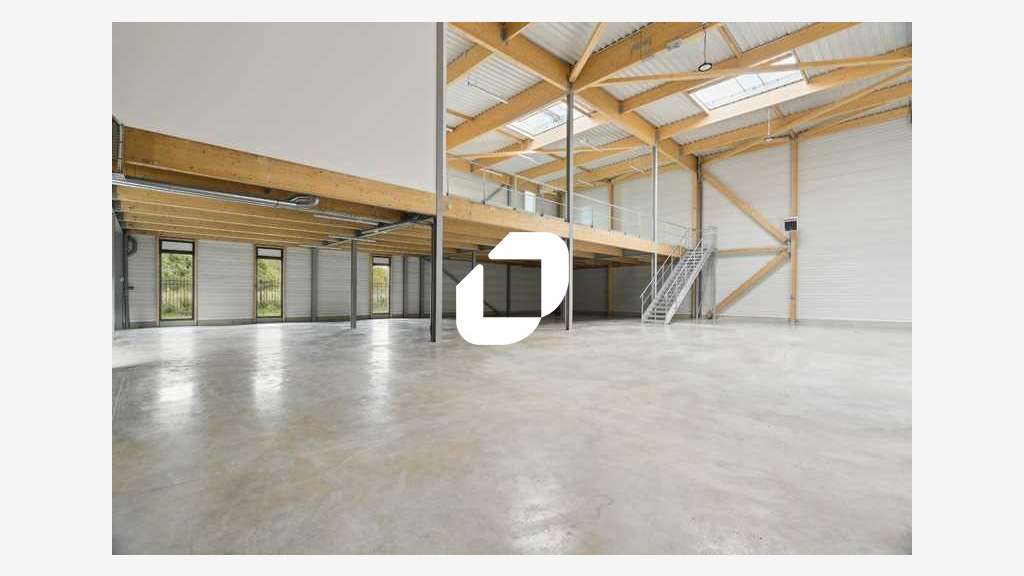 A louer Local d'activité 718m² Chanteloup en brie