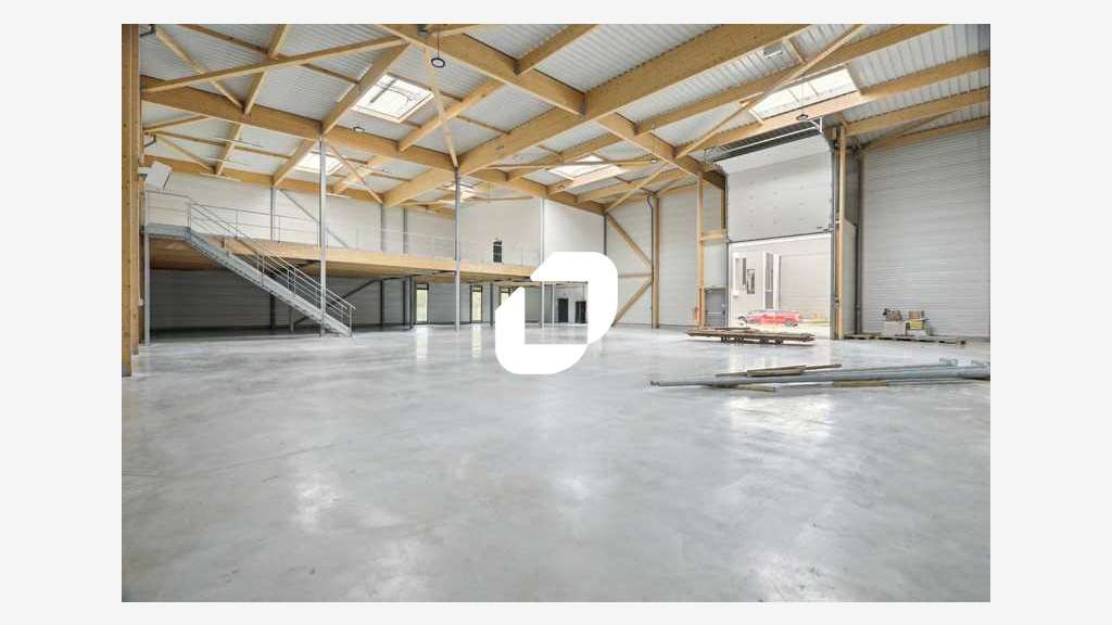 A louer Local d'activité 718m² Chanteloup en brie