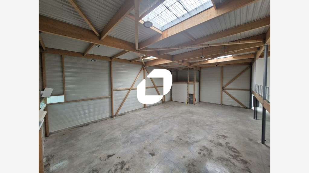 A louer Local d'activité 3228m² Chanteloup en brie