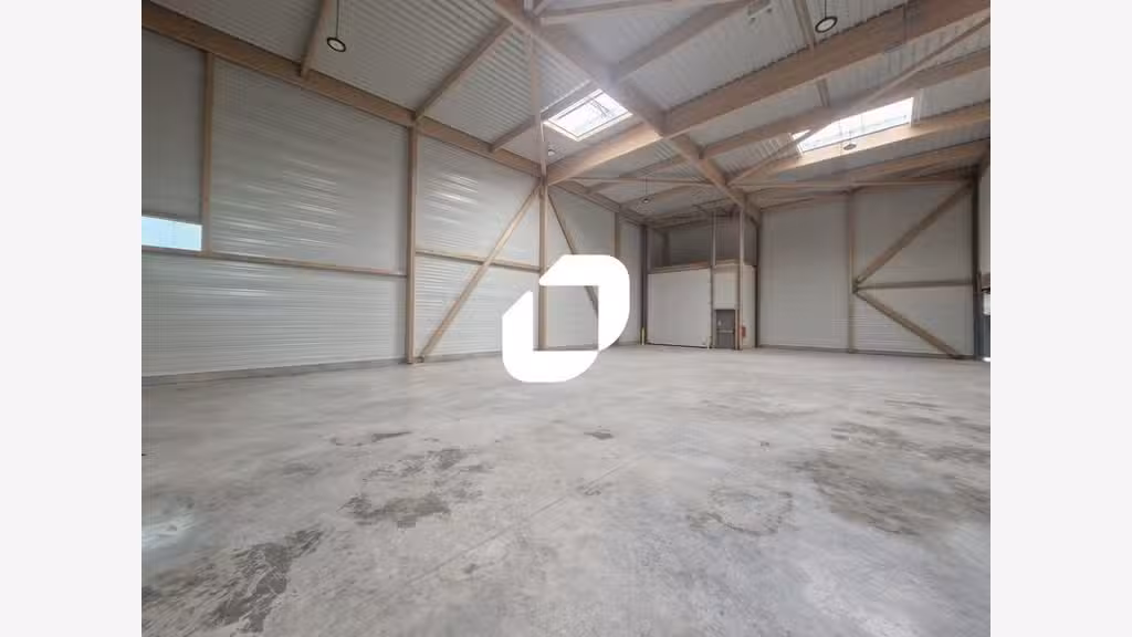 A louer Local d'activité 3228m² Chanteloup en brie