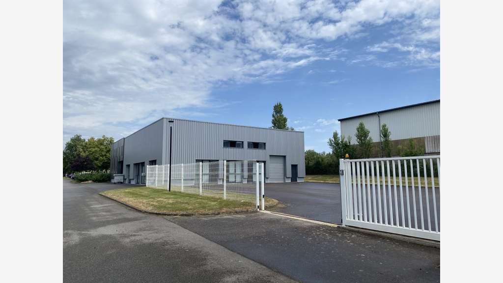 Local 370m² à louer à Chantepie ZI Sud-Est