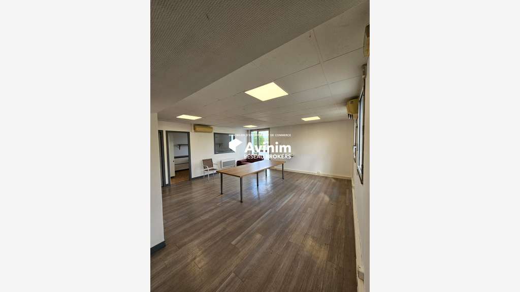 Espace professionnel 100m² à louer à Chantepie
