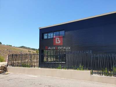 Location Locaux d'activités - Entrepôts à Charleval