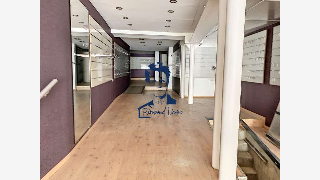 A louer local rénové 112m² à Charleville-Mézières