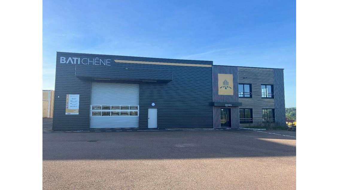 Bâtiment d'activité 1883m² à louer à Charolles