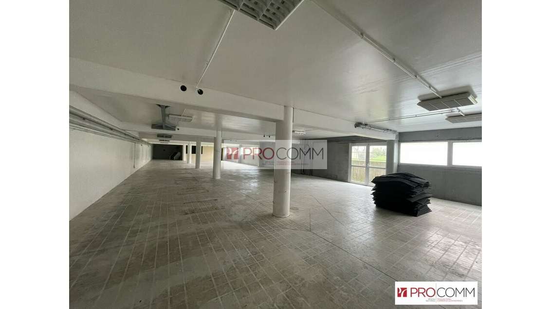 Local d'activité 700m² à louer agglo Chartres