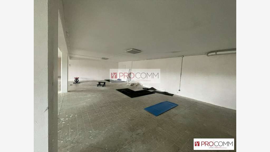 Local d'activité 700m² à louer agglo Chartres