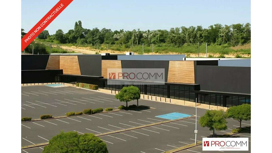 Locaux de 180m² à 500m² à louer à Chartres