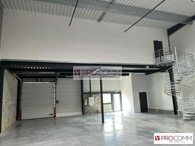 Local d'activité 2076m² à louer à Chartres A11
