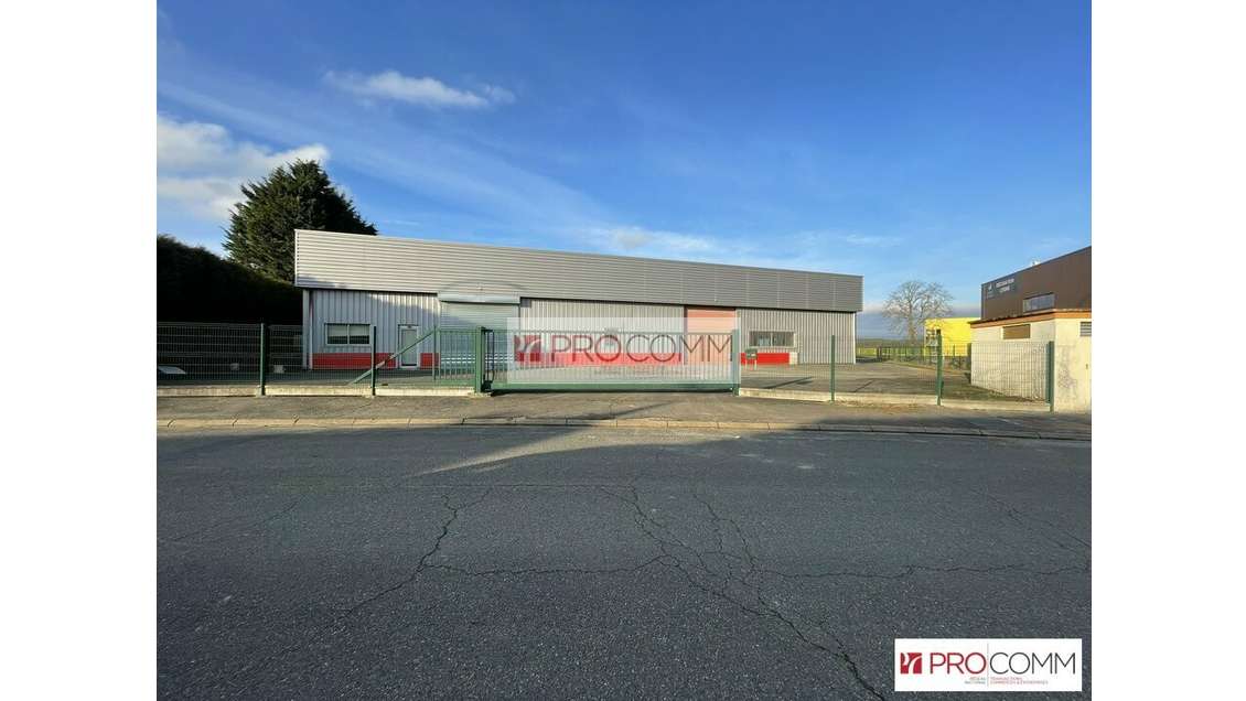 Local d'activité 400m² à louer agglo Chartres