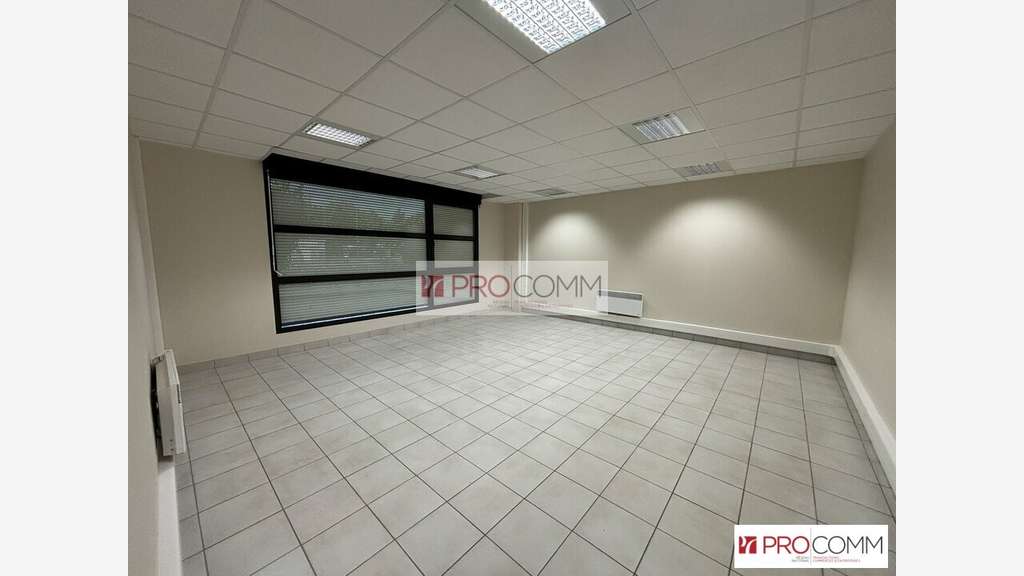 Local d'activité neuf 180m² à louer agglo Chartres