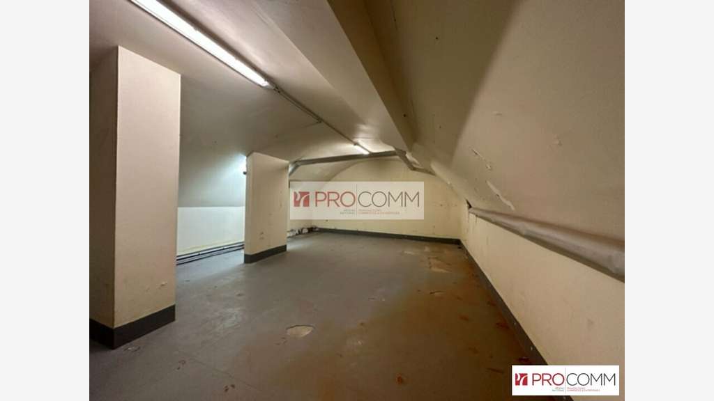 A louer réserve 50m² en centre-ville de Chartres