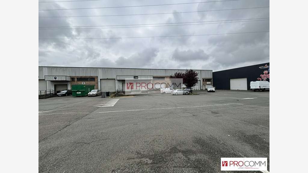 Local d'activité bureaux 1260m² à louer Chartres