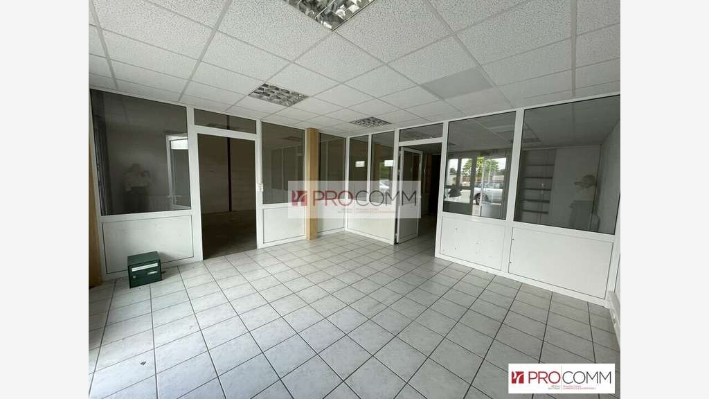 Loue local d'activité bureaux 470m² prox Chartres