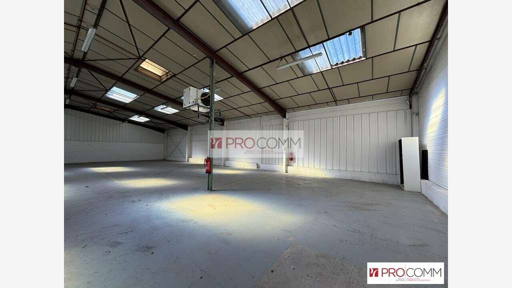 Local d'activité 432m² à louer en agglo Chartres