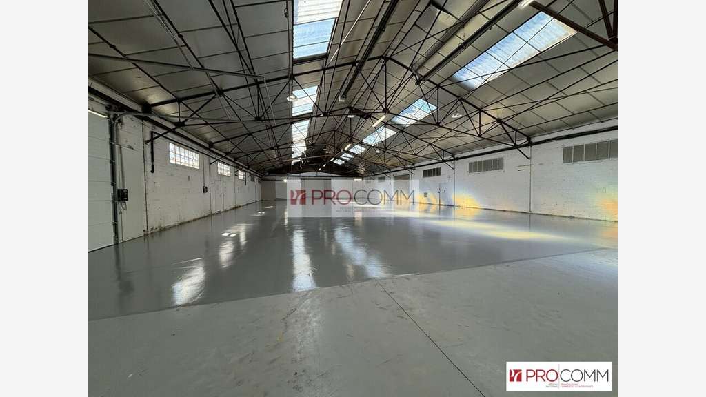Local d'activité de 1245m² à louer Chartres agglo