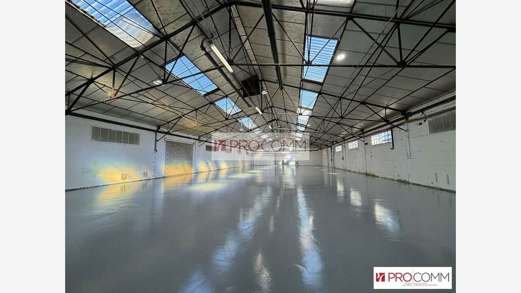 Local d'activité de 1245m² à louer Chartres agglo
