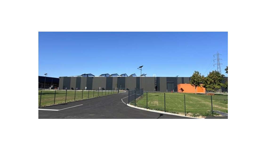 À louer bâtiment 4913m² Parc des Temps Modernes