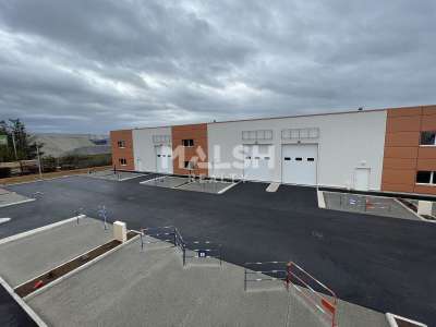 Locaux d'activités à louer 714m² à Chassieu