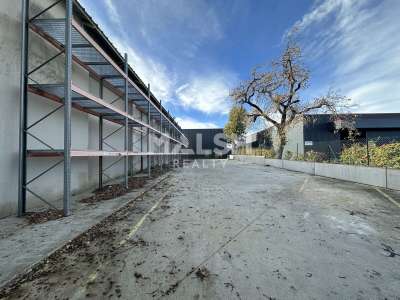 Location Locaux d'activités - Entrepôts à Chassieu