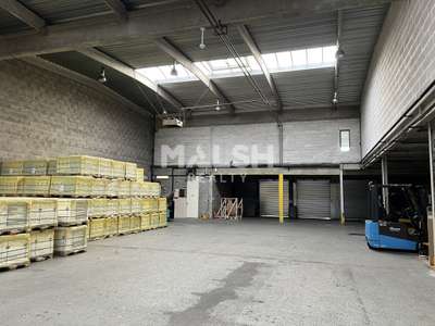 Location Locaux d'activités - Entrepôts à Chassieu