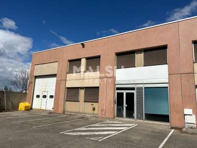 Local d'activités à louer 298m² à Chassieu 