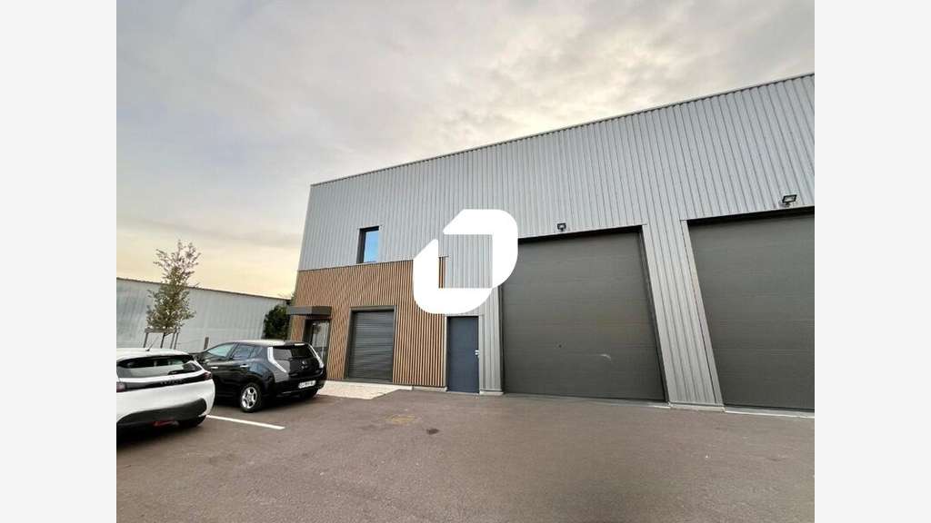 A louer Local d'activité 229m² Chassieu
