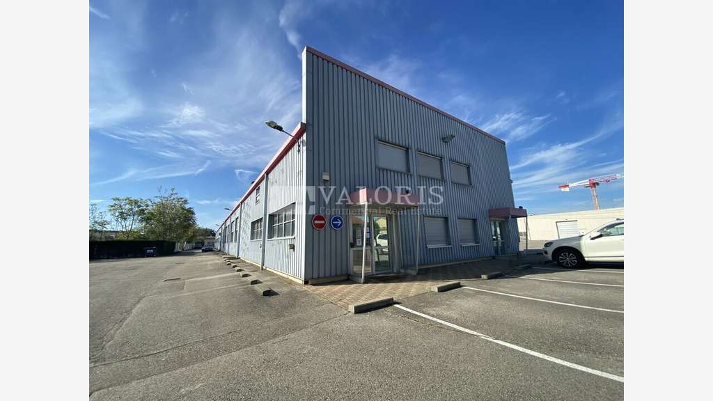 Local d'activité de 108m² à louer à Chassieu