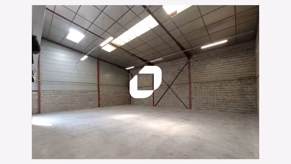 A louer Local d'activité 380m² Chassieu